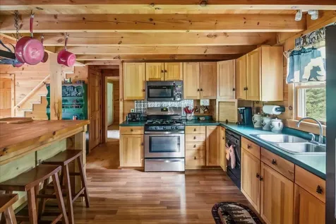 18 Chamberlin Hill Richmond VT 05477