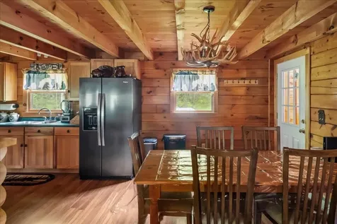 18 Chamberlin Hill Richmond VT 05477