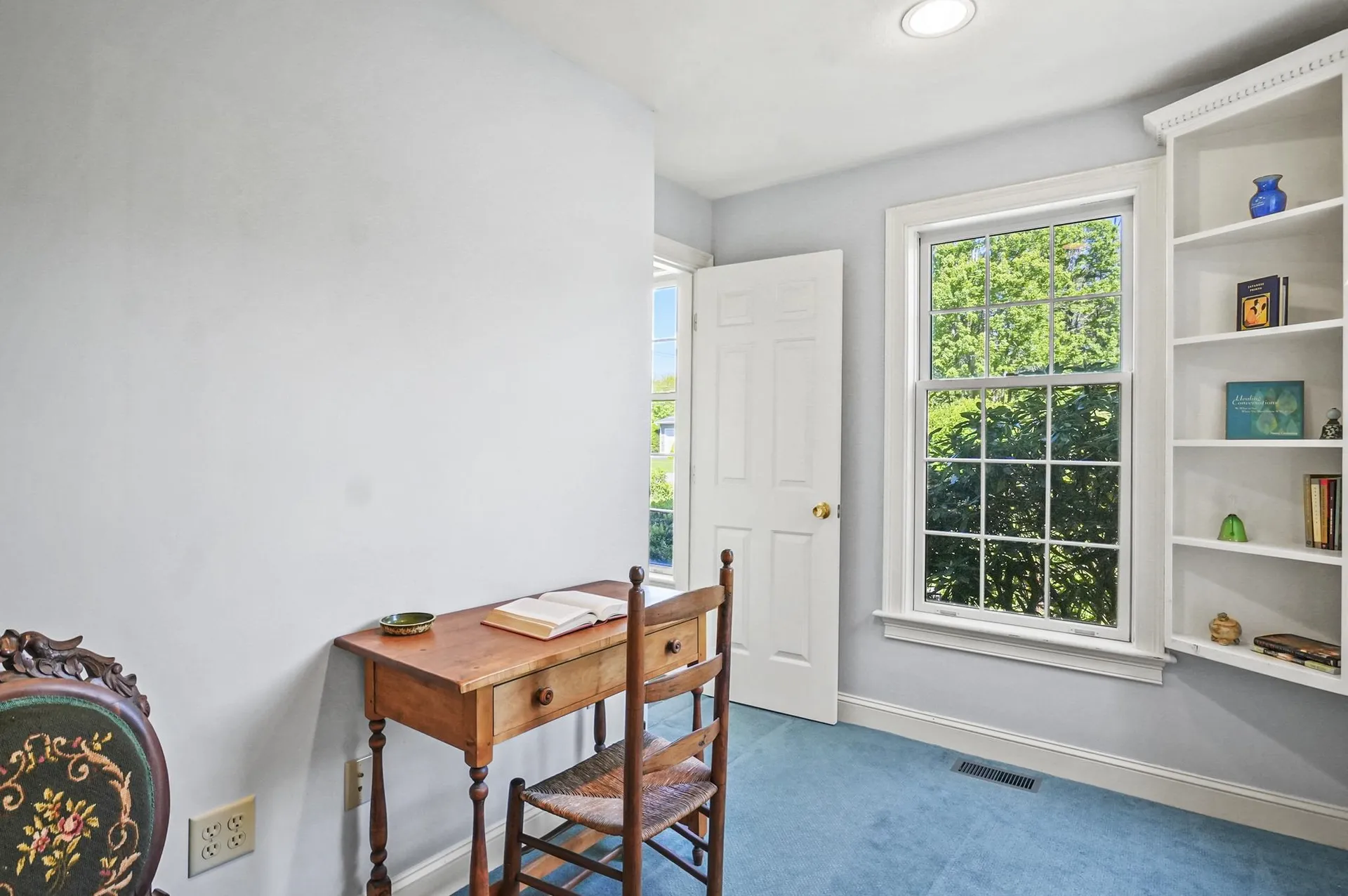 5 Random Road Rye NH 03870