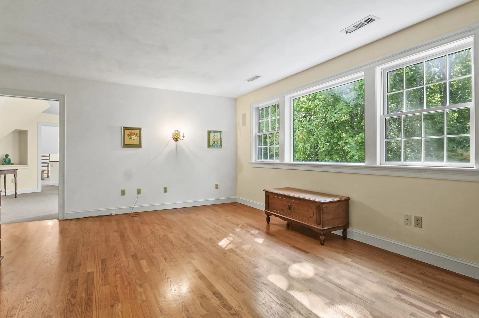 5 Random Road Rye NH 03870