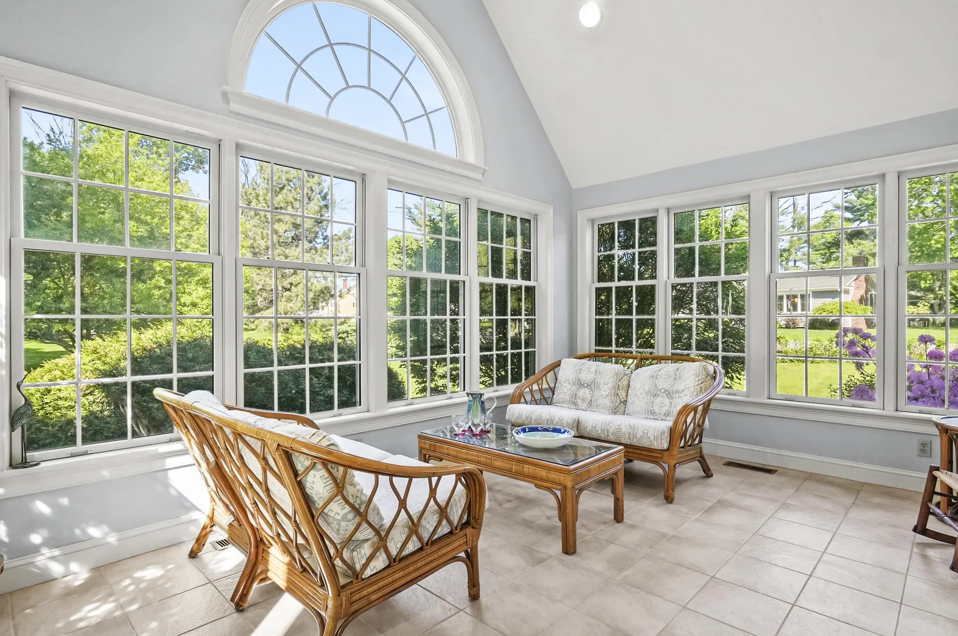 5 Random Road Rye NH 03870