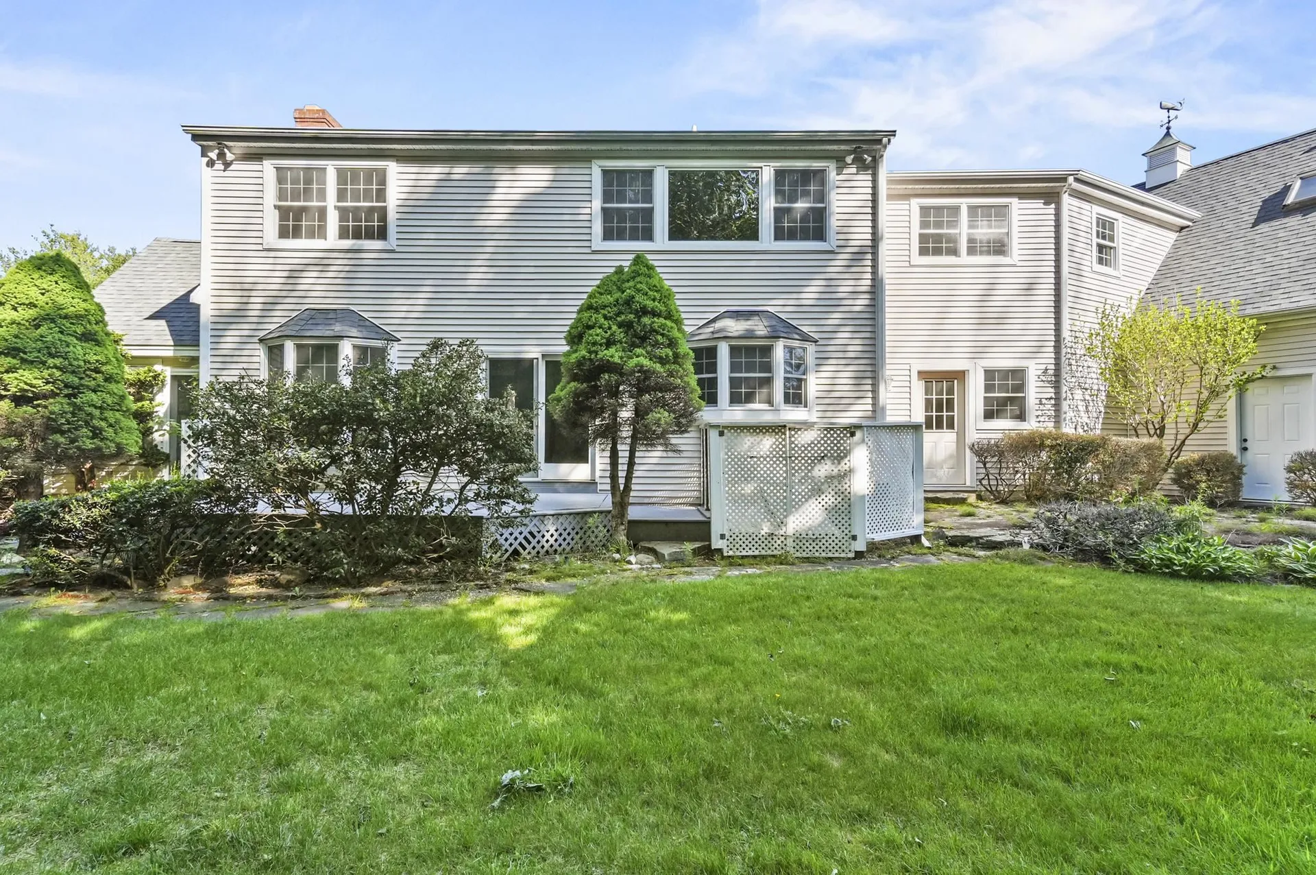 5 Random Road Rye NH 03870