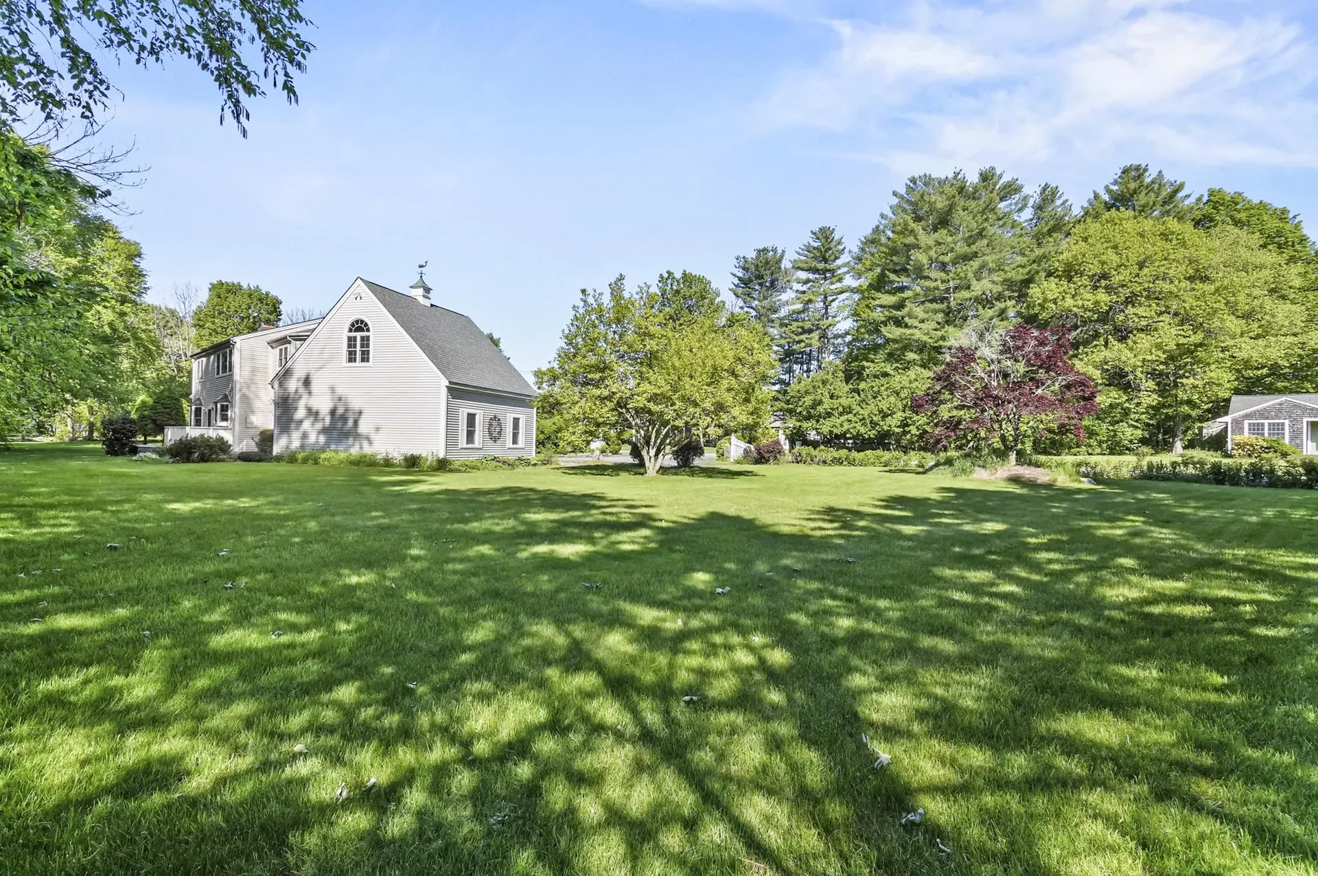 5 Random Road Rye NH 03870