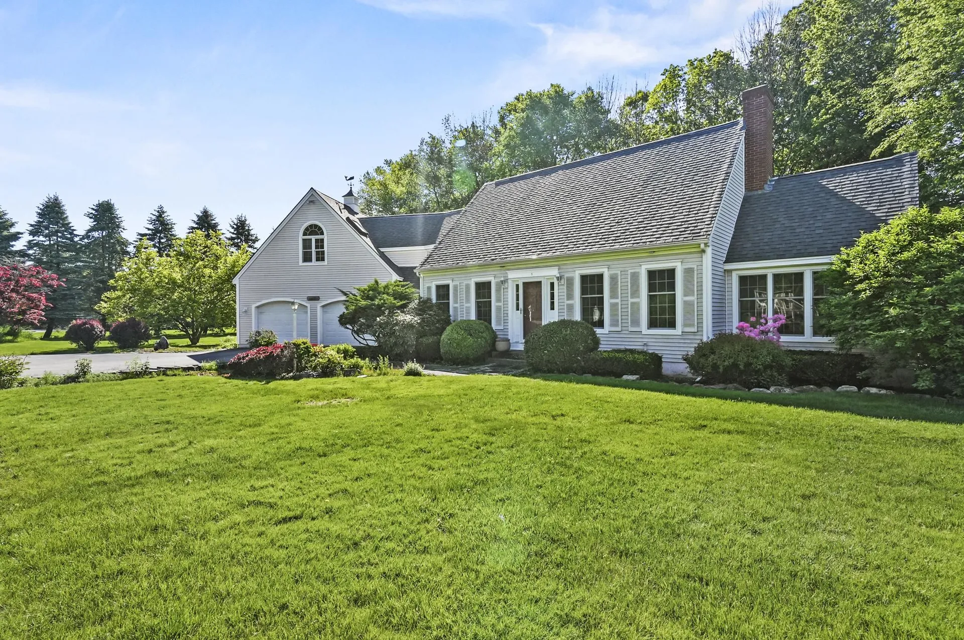 5 Random Road Rye NH 03870