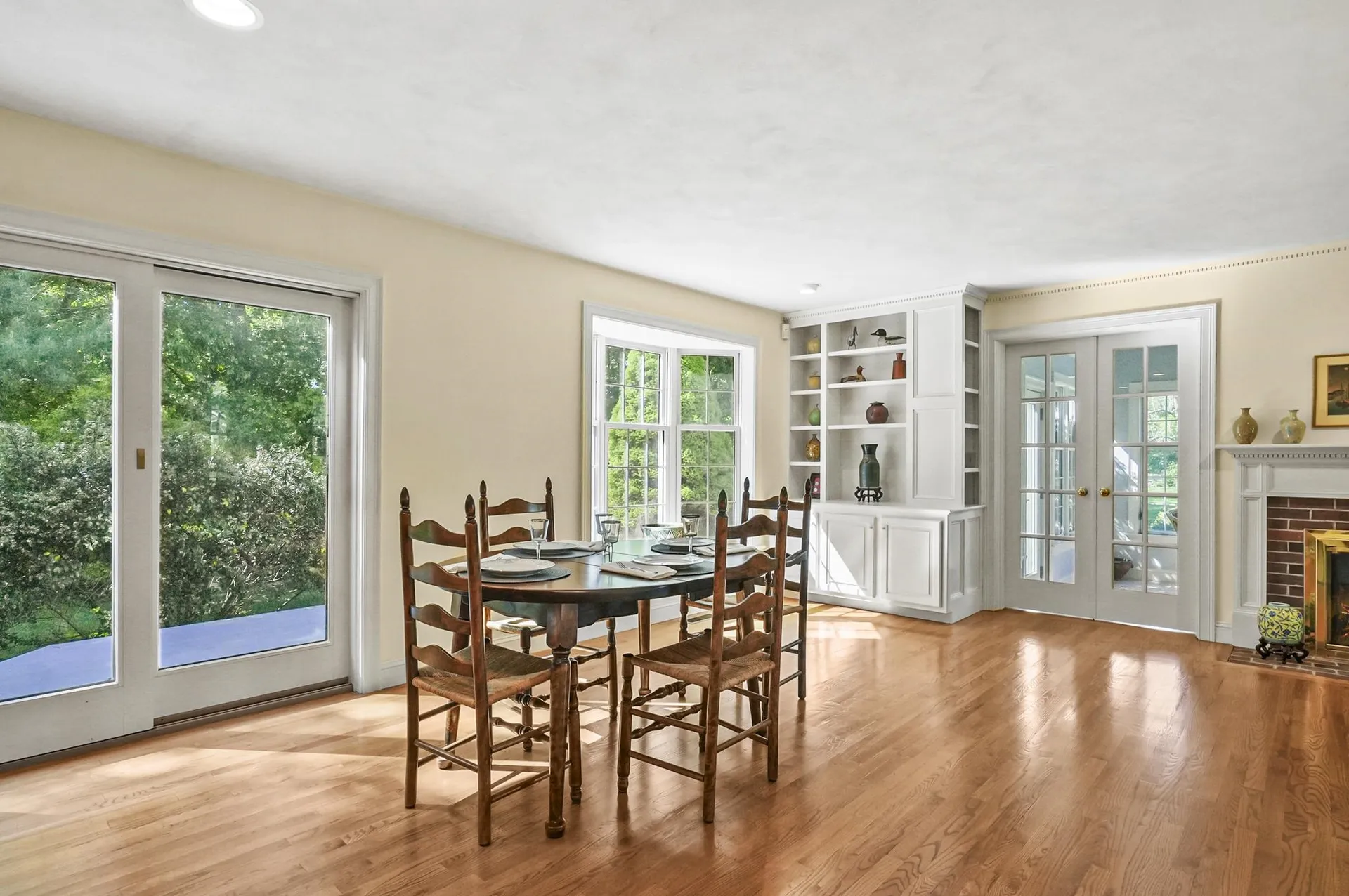 5 Random Road Rye NH 03870