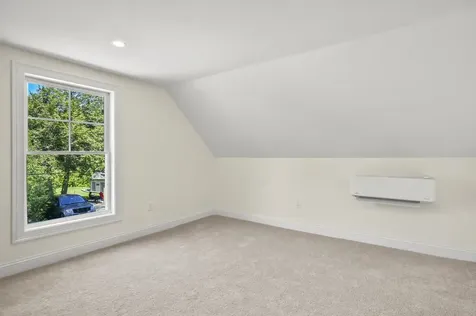 6 Elm Street Newton NH 03865