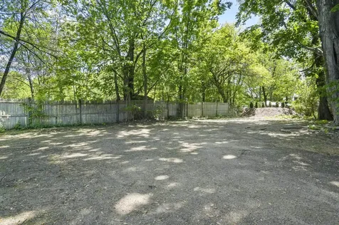 6 Elm Street Newton NH 03865