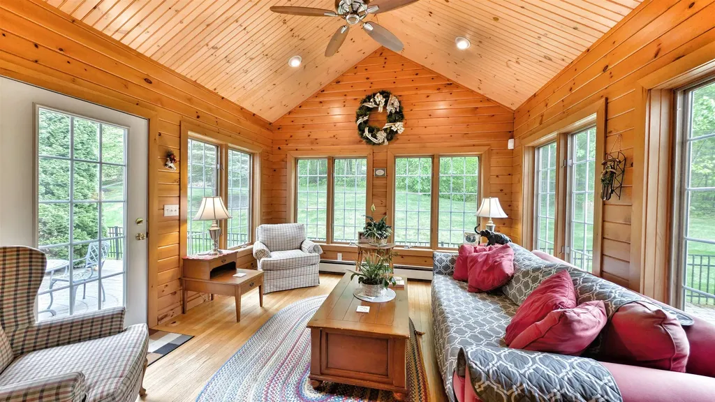 927 Borough Road Pembroke NH 03275