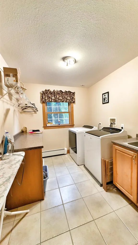 927 Borough Road Pembroke NH 03275