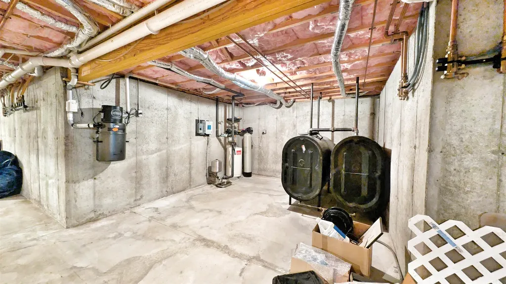 927 Borough Road Pembroke NH 03275