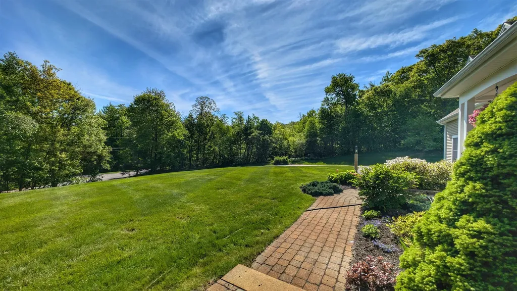 927 Borough Road Pembroke NH 03275