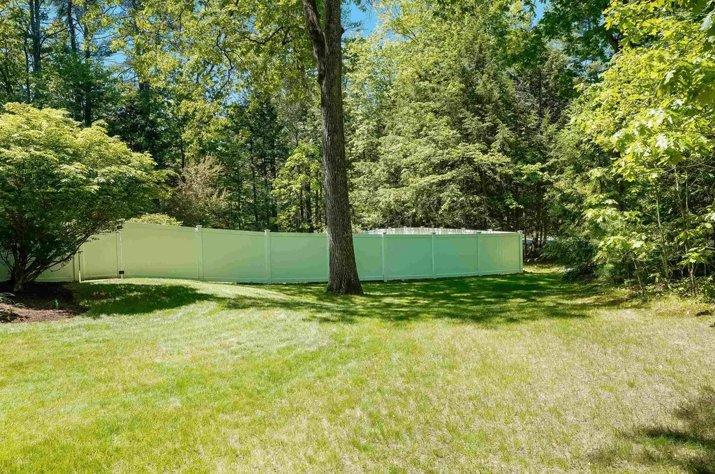 16 Pulpit Run Amherst NH 03031