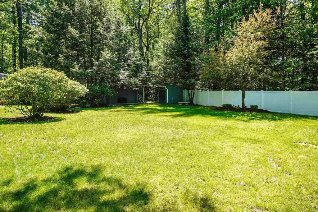 16 Pulpit Run Amherst NH 03031