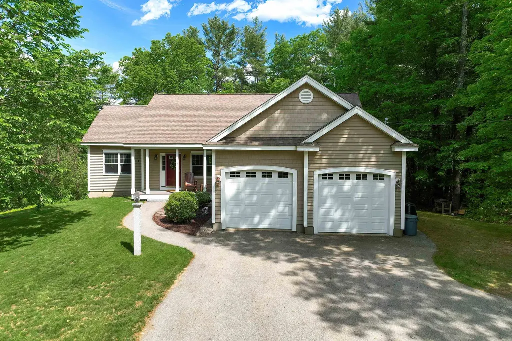5 Springvale Avenue Brookline NH 03033