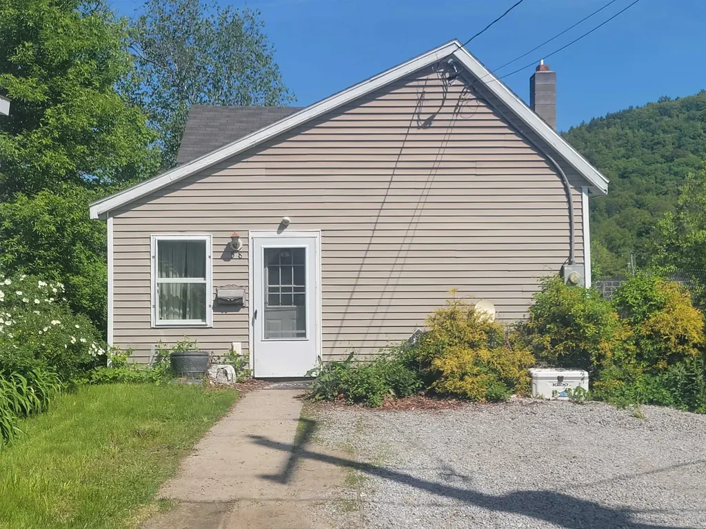 58 Beech Street Bristol NH 03222