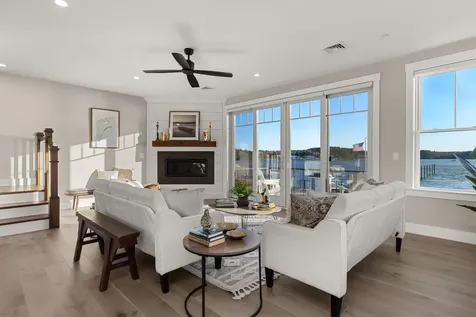 33 Little Bay Drive Dover NH 03820