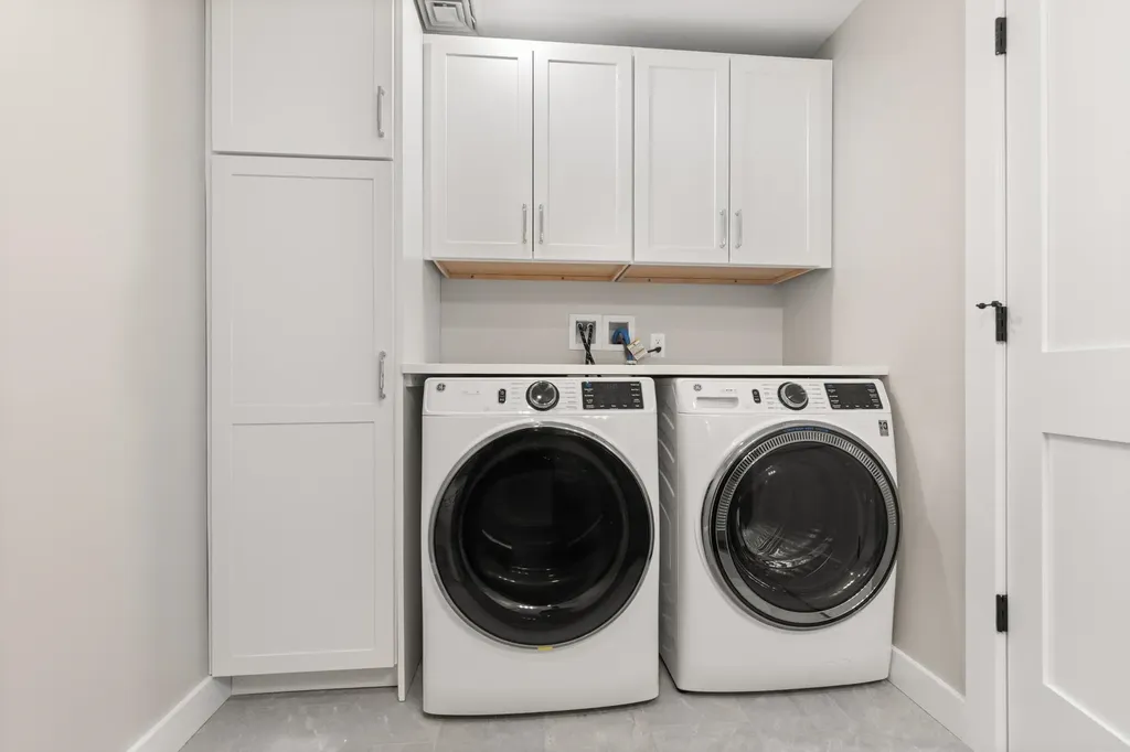 18 Little Bay Drive Dover NH 03820