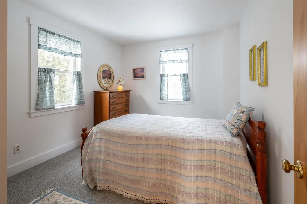 17 Golf Pond Avenue Woodstock VT 05091