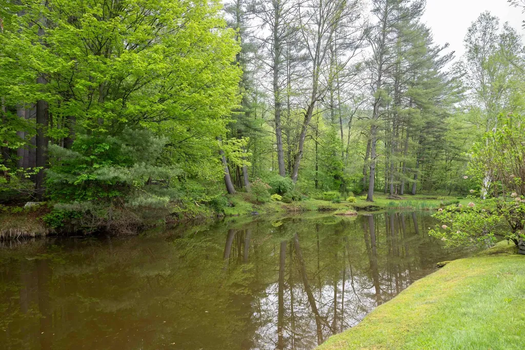 17 Golf Pond Avenue Woodstock VT 05091