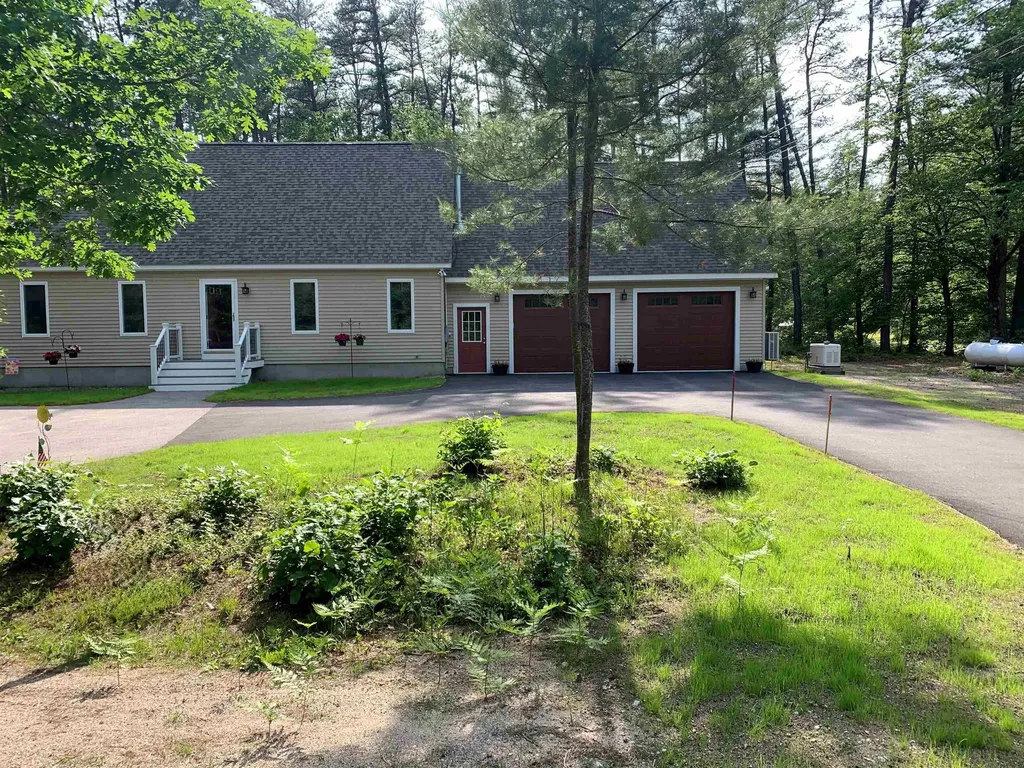 55 Pleasant Drive Freedom NH 03836