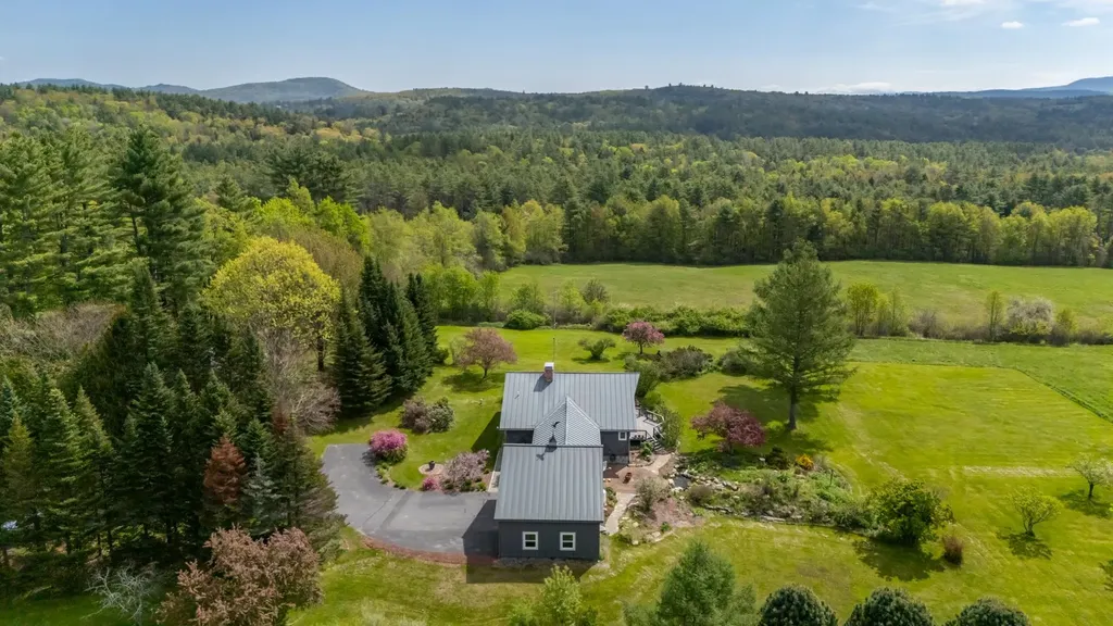 45 Barton Whitney Road Newport NH 03773