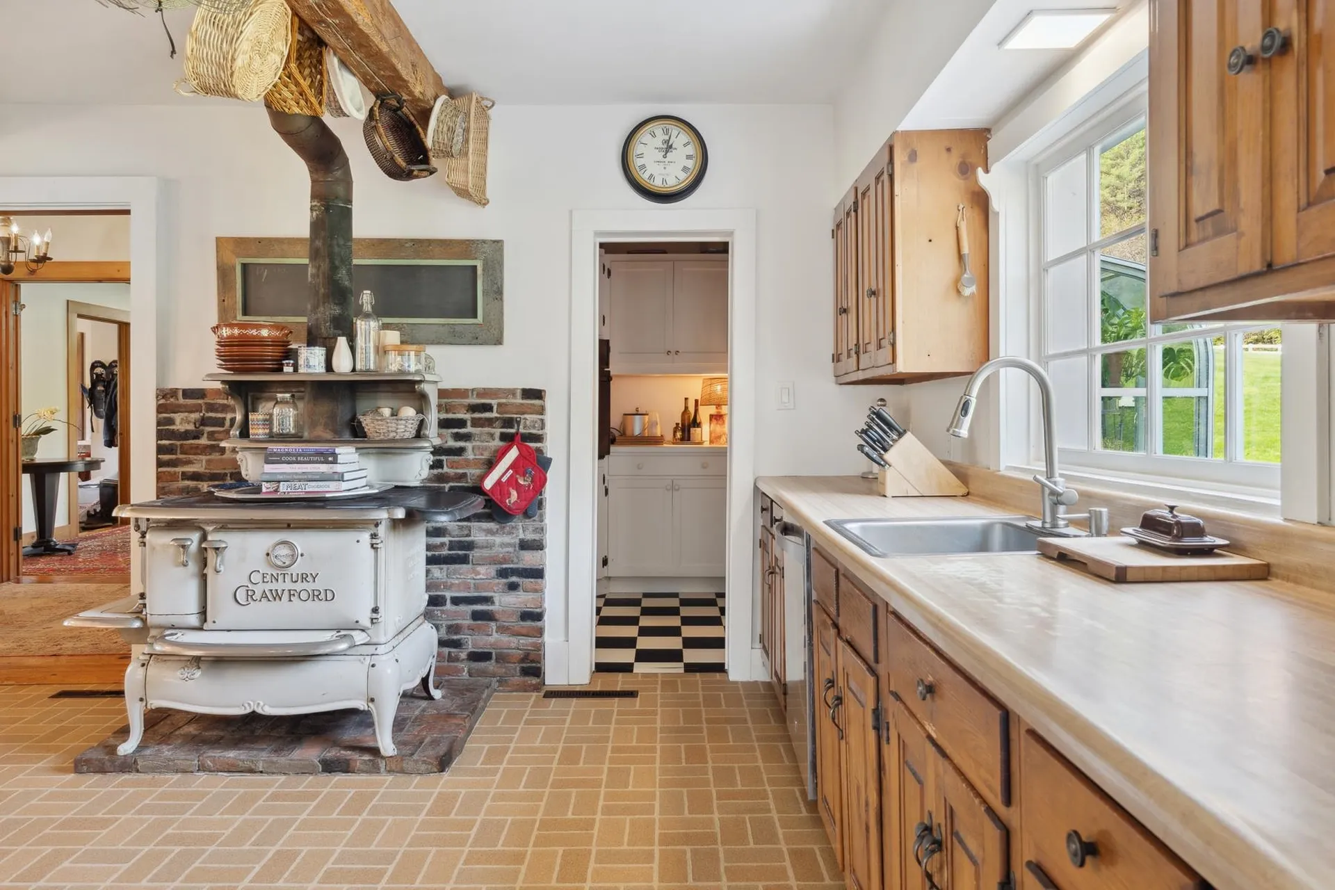 9671 Vt Route 12 Barnard VT 05031