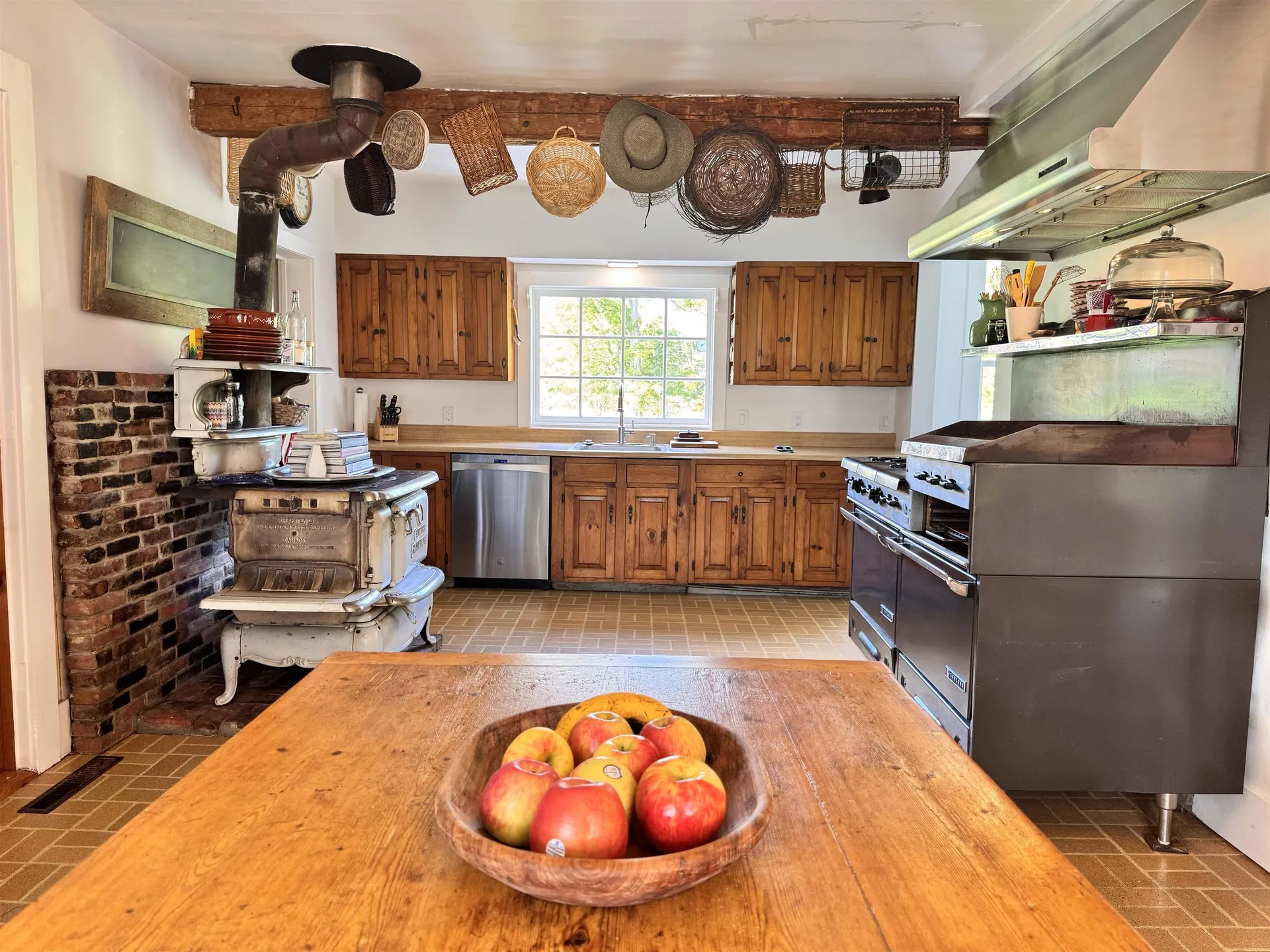 9671 Vt Route 12 Barnard VT 05031