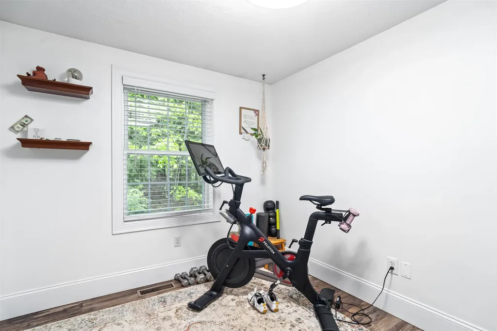 31 Henderson Road Gilford NH 03249