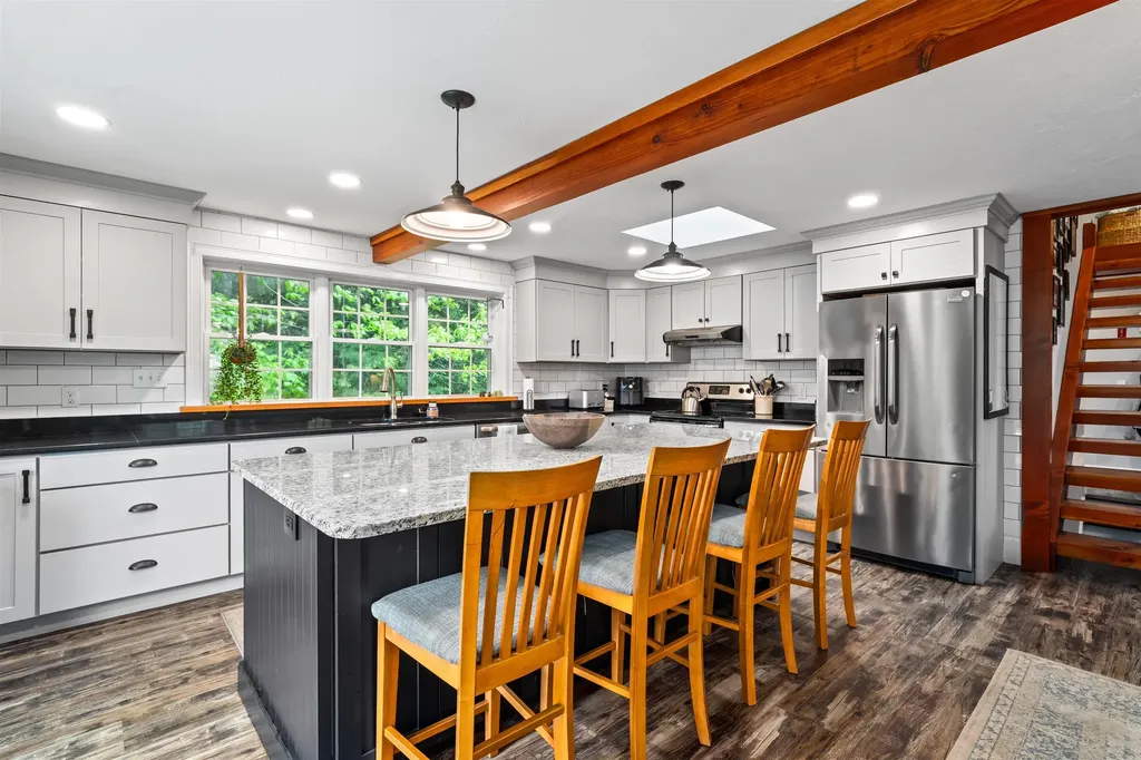 31 Henderson Road Gilford NH 03249