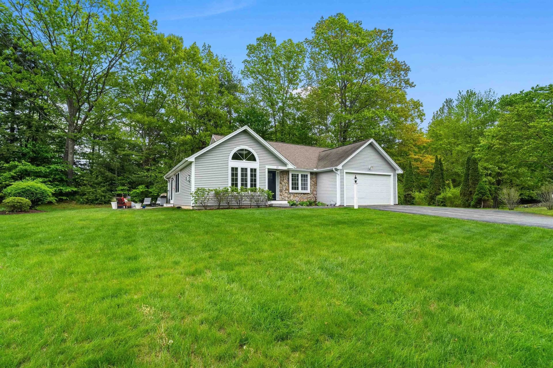 31 Henderson Road Gilford NH 03249