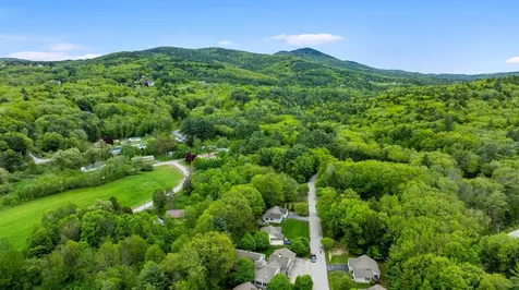 31 Henderson Road Gilford NH 03249