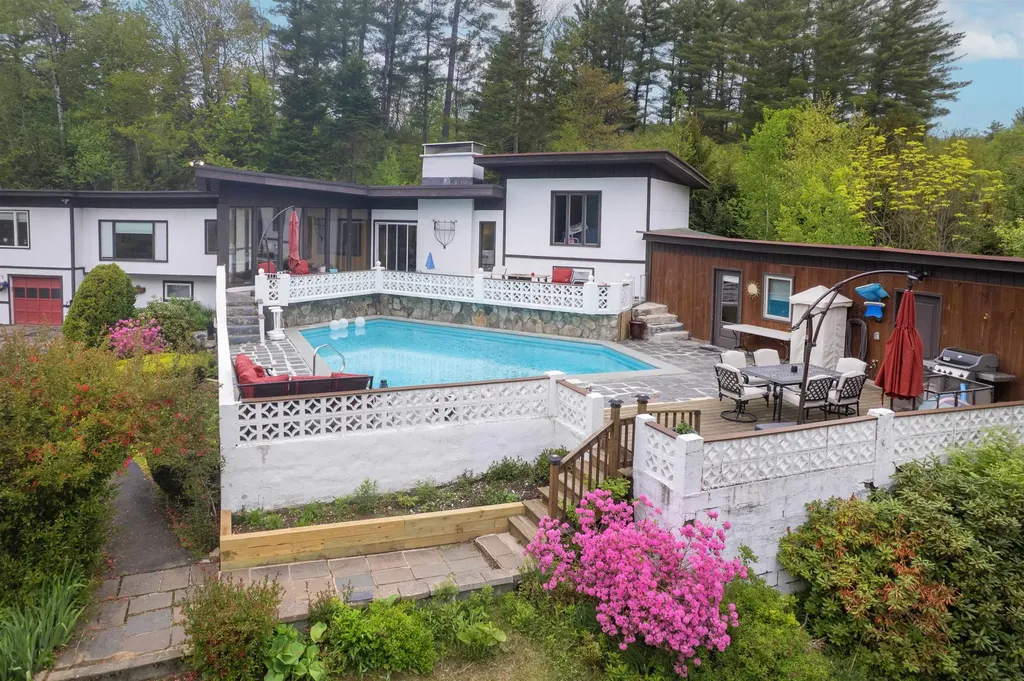 183 Vacation Lodge Road Londonderry VT 05148