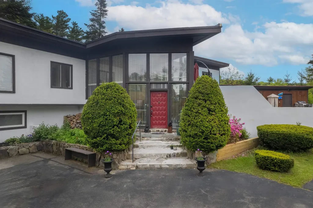 183 Vacation Lodge Road Londonderry VT 05148