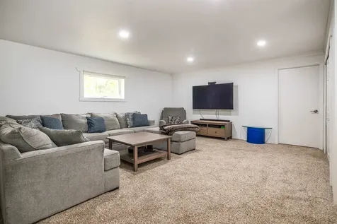 183 Vacation Lodge Road Londonderry VT 05148