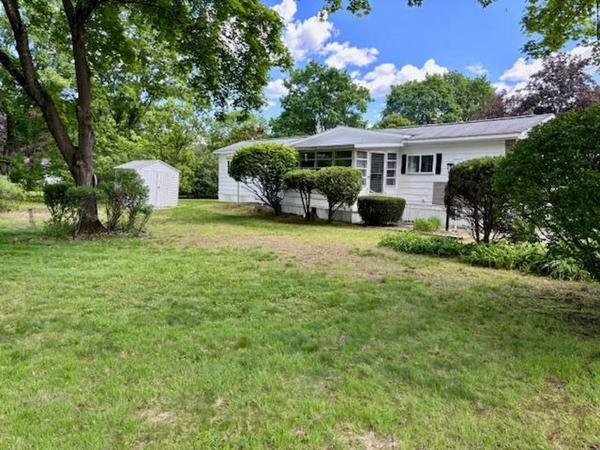 15 Westpoint Terrace Nashua NH 03062
