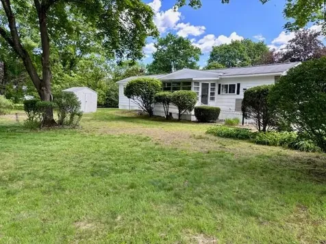 15 Westpoint Terrace Nashua NH 03062