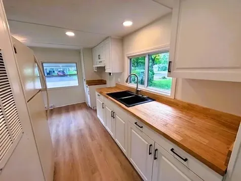 15 Westpoint Terrace Nashua NH 03062