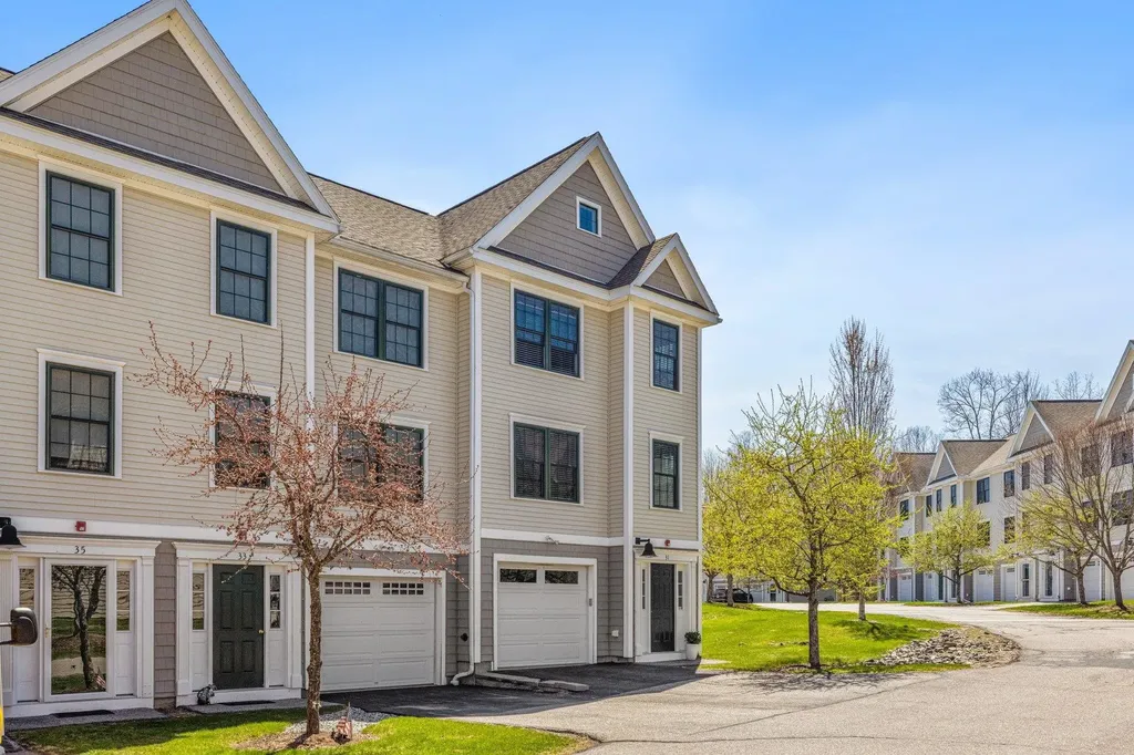 31 Village Drive Meredith NH 03253