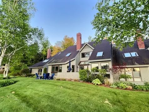 11 The Seasons New London NH 03257