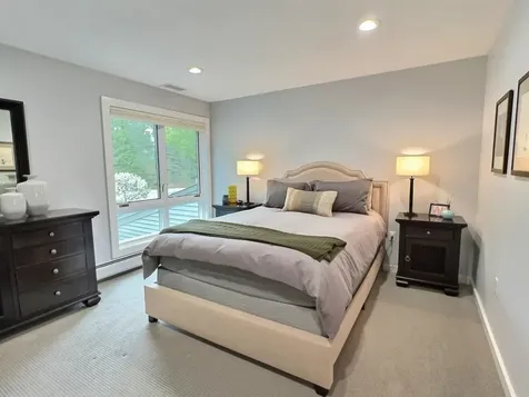 11 The Seasons New London NH 03257