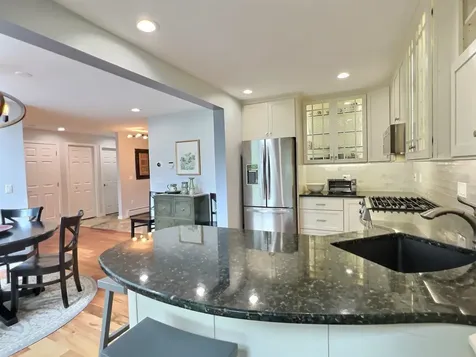 11 The Seasons New London NH 03257