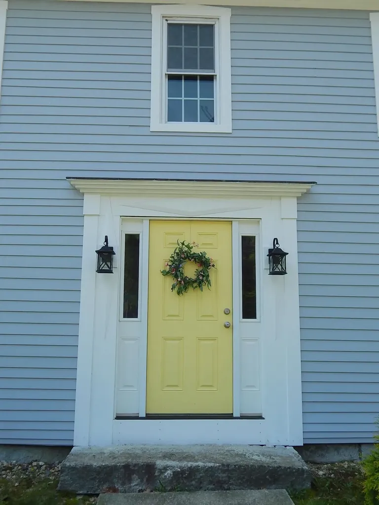 11 Nottingham Road Deerfield NH 03037