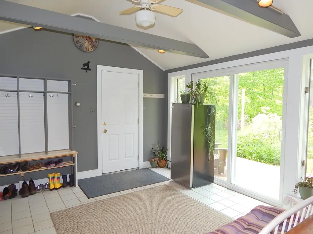 11 Nottingham Road Deerfield NH 03037