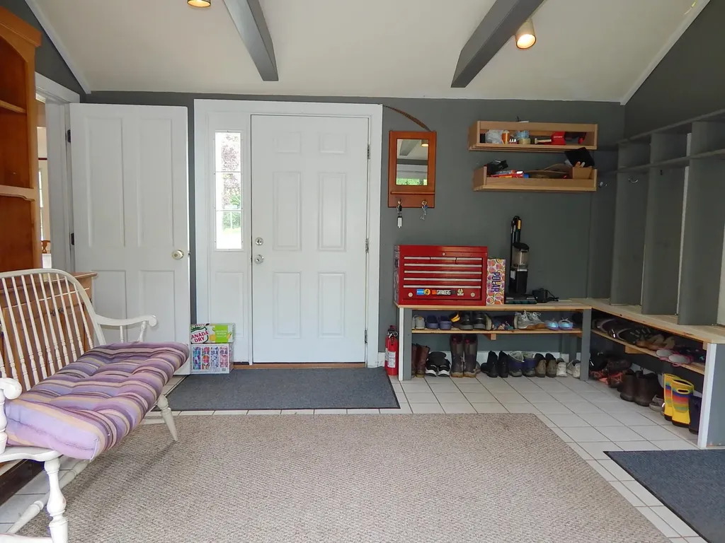 11 Nottingham Road Deerfield NH 03037