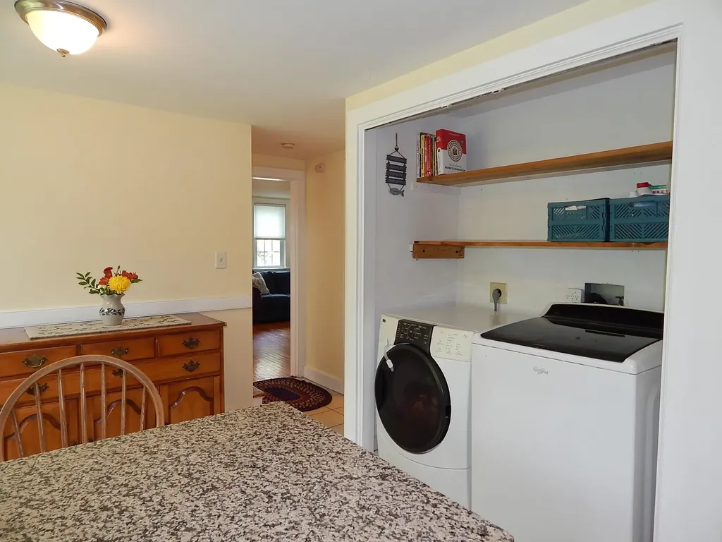 11 Nottingham Road Deerfield NH 03037