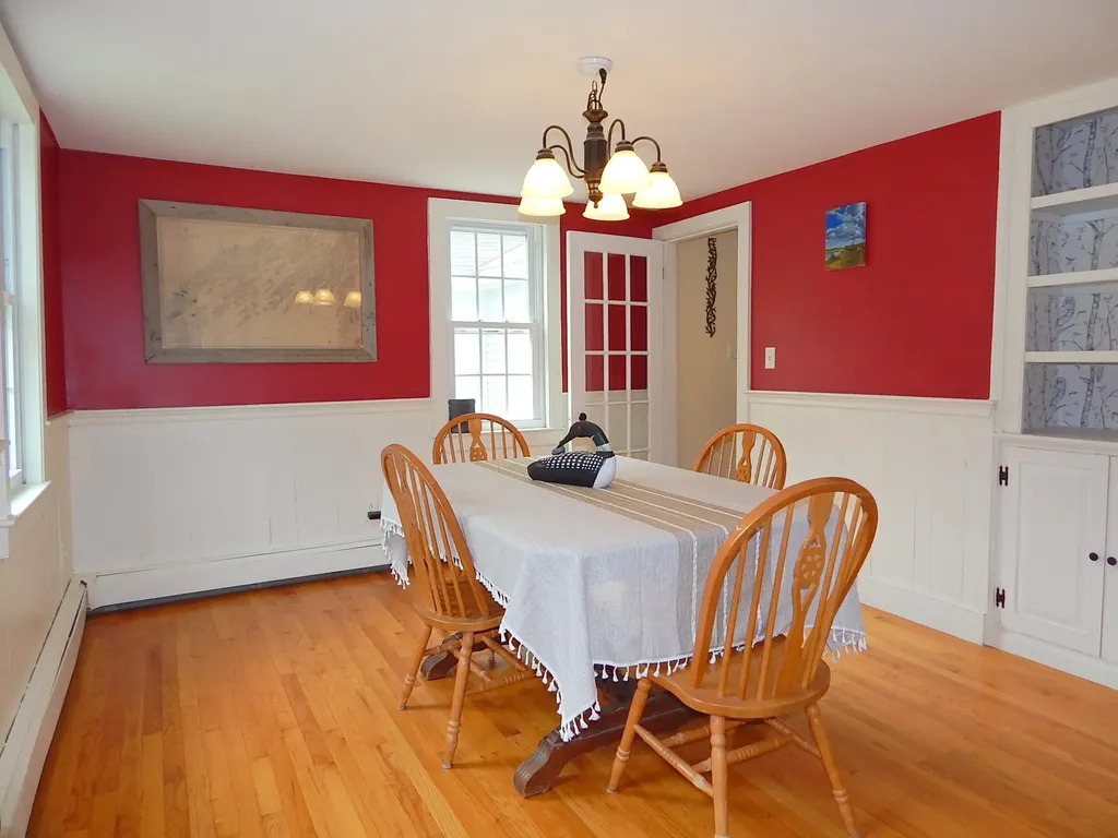 11 Nottingham Road Deerfield NH 03037