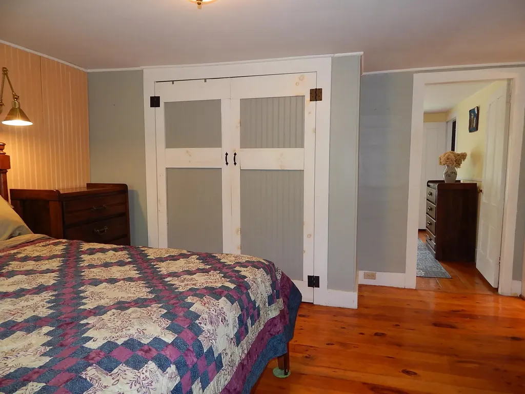 11 Nottingham Road Deerfield NH 03037