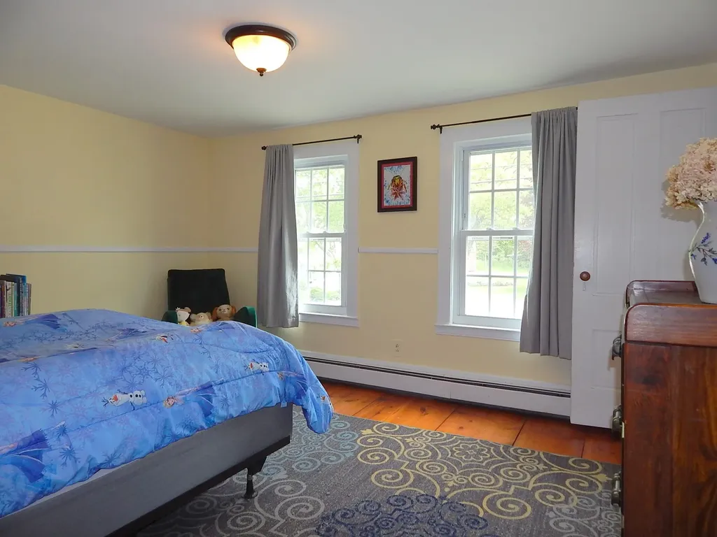 11 Nottingham Road Deerfield NH 03037