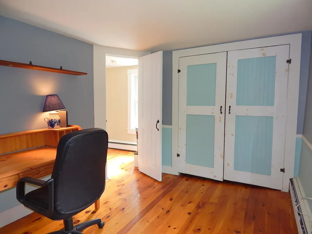 11 Nottingham Road Deerfield NH 03037
