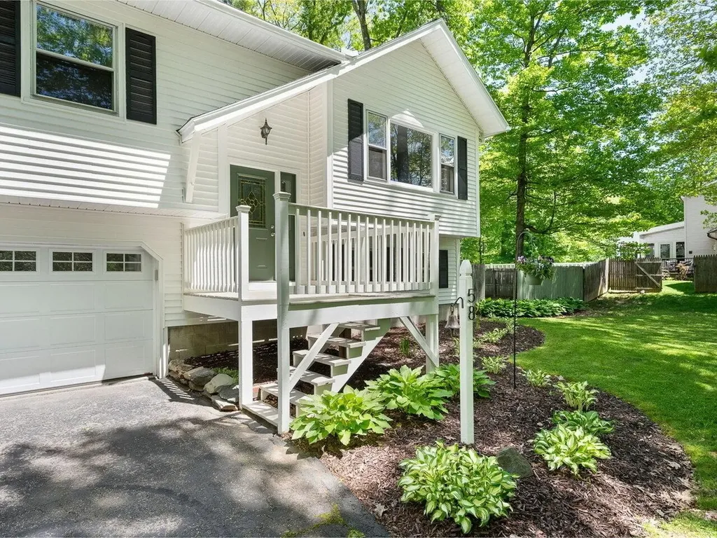 58 Greenbriar Drive Essex VT 05452